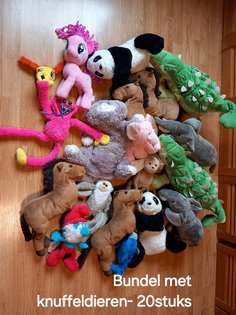 Lot de 20 peluches et animaux en peluche, Enlèvement ou Envoi, Utilisé, Lapin