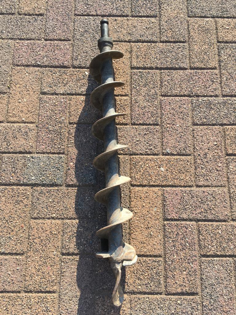 Grondboor stihl, Ophalen, Zo goed als nieuw