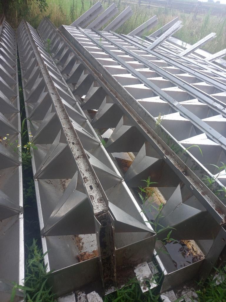 Rvs voederbakken inox, Ophalen