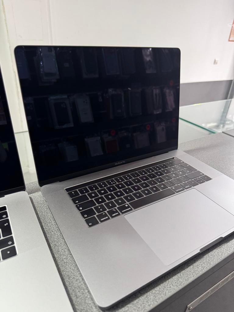 Macbook Pro i7/i9 - Factuur - Garantie, Computers en Software, Apple Macbooks, Ophalen, Zo goed als nieuw, MacBook
