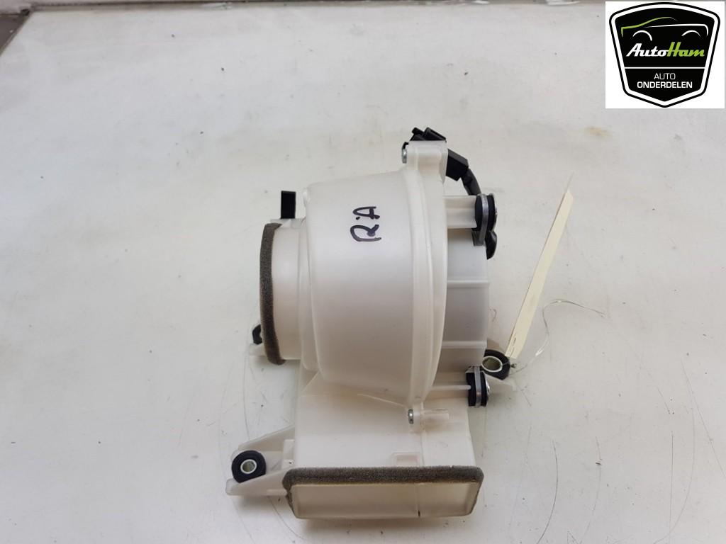DIVERS Accu ventilator RAV4 (A4) (|G923048070|1173006453|), Utilisé, Toyota