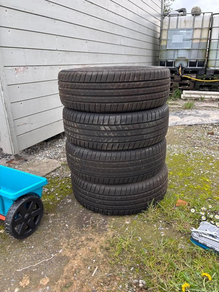 Pneus Brigestone 380€, Auto diversen, Autosport-onderdelen, Ophalen, Zo goed als nieuw