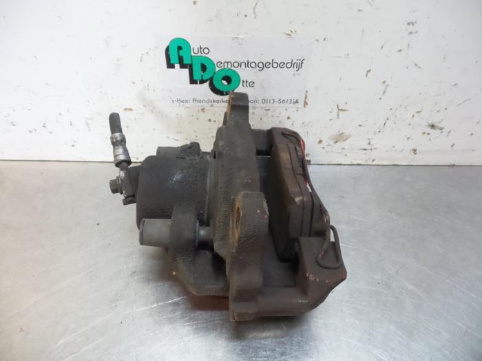 Etrier de frein (pince) avant droit d'un Volkswagen Golf (Go, Volkswagen, -, 3 mois de garantie, Utilisé