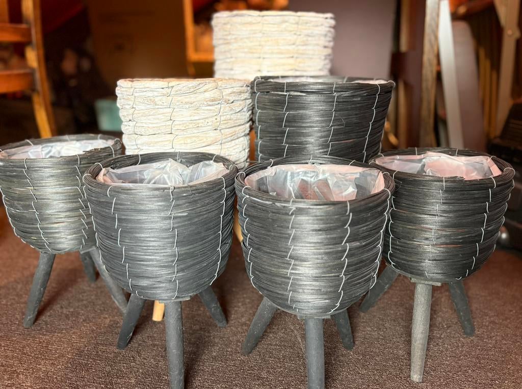 Sierpotten op staander, Enlèvement