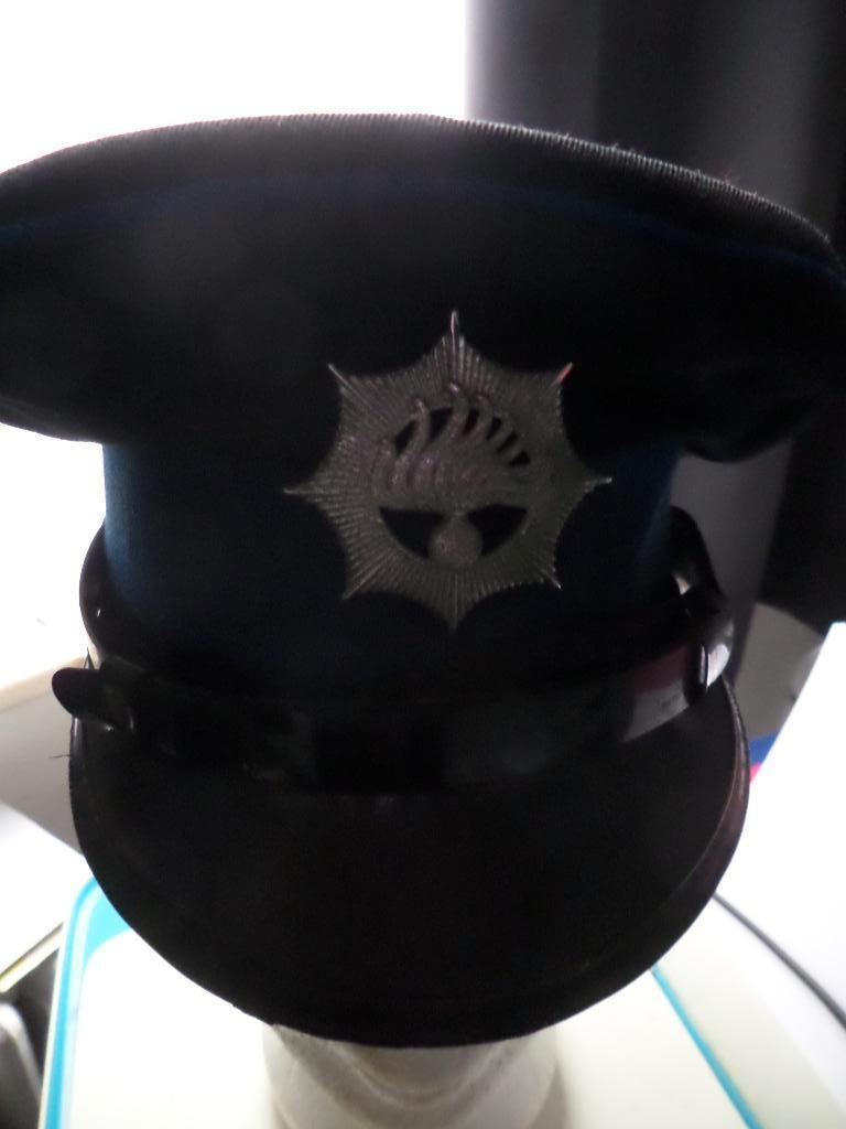 KEPI NEDERLANDSE POLITIE, Ophalen, Rijkswacht, Helm of Baret