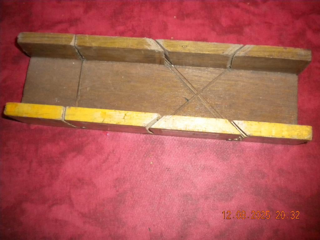 Hoeksnijder, Doe-het-zelf en Bouw, Plinten en Afwerking, Ophalen, Lijsten