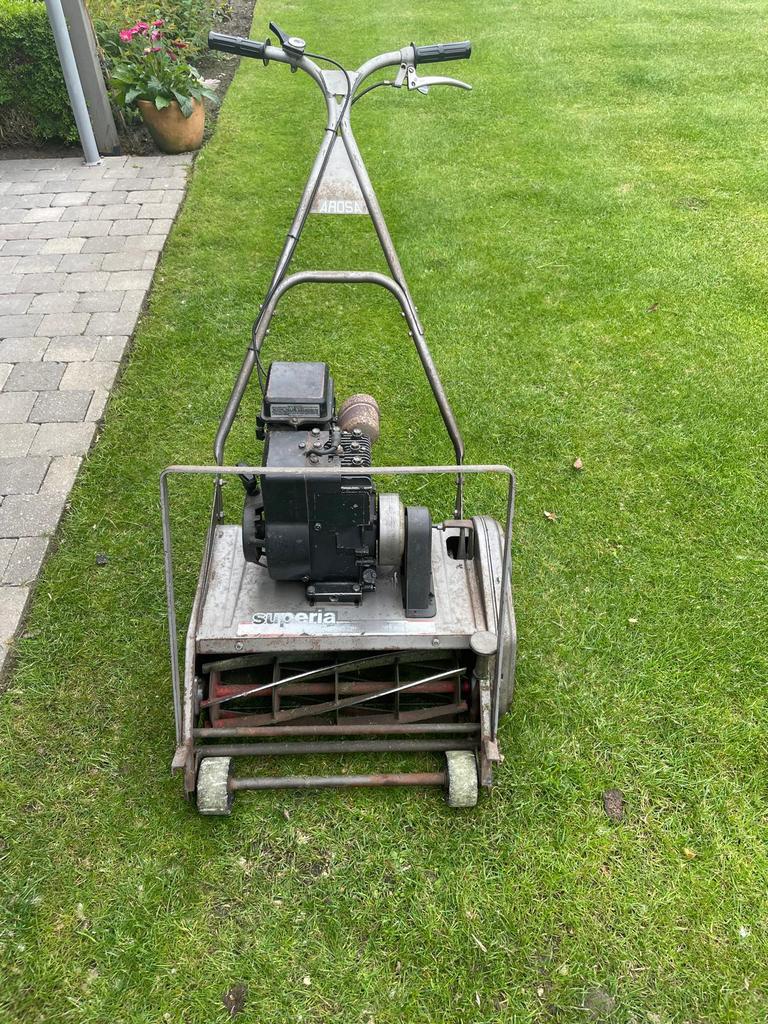 Superia Briggs & Stratton trommel grasmaaier, Tuin en Terras, Grasmaaiers, Ophalen, Gebruikt, Briggs&stratton, Benzine-grasmaaier