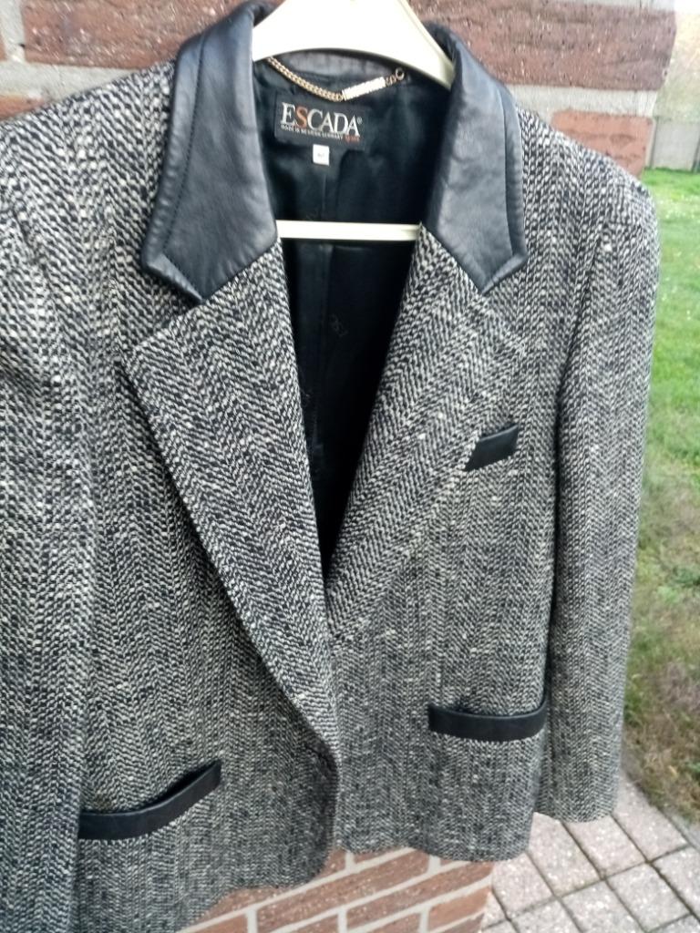 Dames blazer/Jas Escada Mt40/L, Kleding | Dames, Jassen | Winter, Maat 38/40 (M), Zwart, Escada, Ophalen of Verzenden