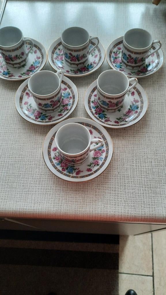 Mokka tassen made china, Ophalen