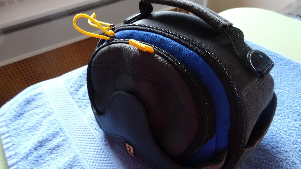 SAC  POUR PHOTO /CAMERA « CASE LOGIC », TV, Hi-fi & Vidéo, Photo | Sacs pour appareil, Comme neuf, Sac banane, Autres marques