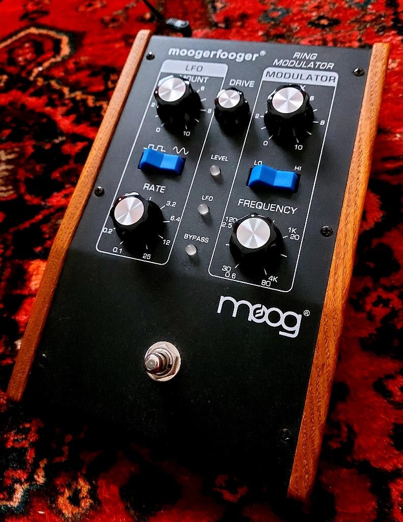 Moog MoogerFooger MF-102 ringmodulator, Muziek en Instrumenten, Effecten, Zo goed als nieuw, Overige typen, Ophalen of Verzenden