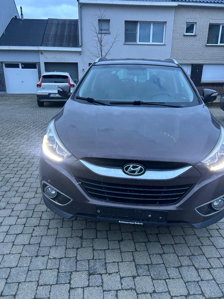 Hyundai IX35, Auto's, Hyundai, Voorwielaandrijving, Euro 5, Zwart, Bruin