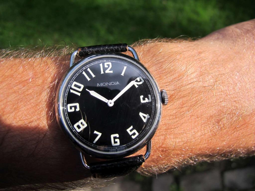 Montre homme Mondia mouvement suisse, belle, Antiquités & Art, Enlèvement ou Envoi