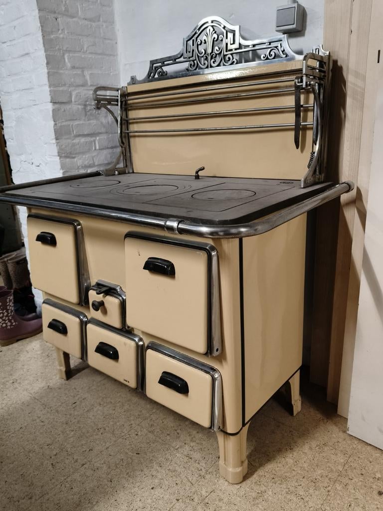 Kolenkachel fornuis, Ophalen