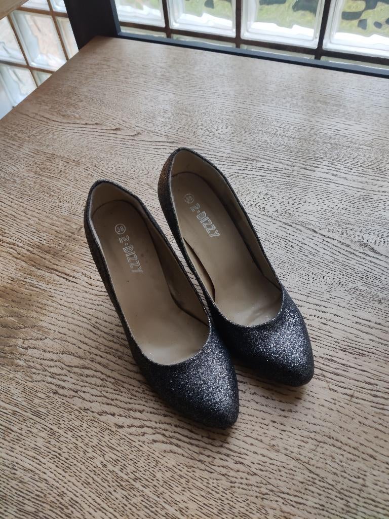 Feestelijke schoenen 2-Bizzy maat 38, Gris, Chaussures à haut talons, Enlèvement, Neuf