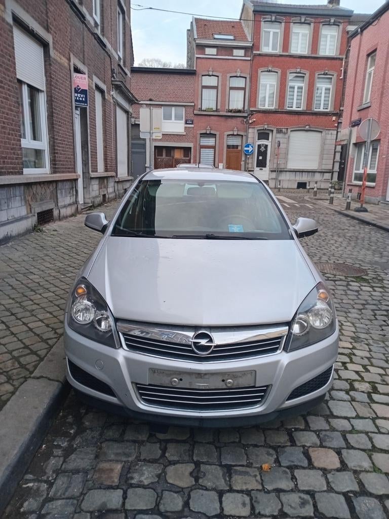 Opel astra 1.7cdti 2011 euor 5, Achat, Electronic Stability Program (ESP), Noir, 5 portes
