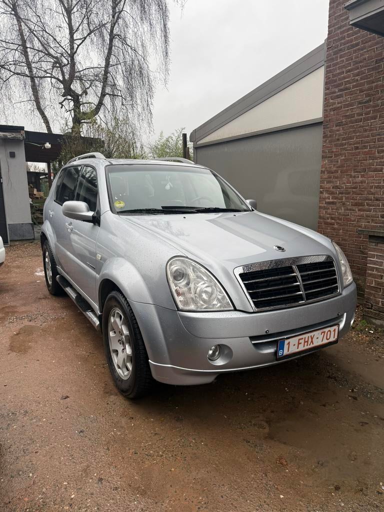 Ssangyong Rexton 2.7Diesel /4X4 / automaat / 148.000km, Auto's, SsangYong, Automaat, Leder, Bedrijf, Diesel