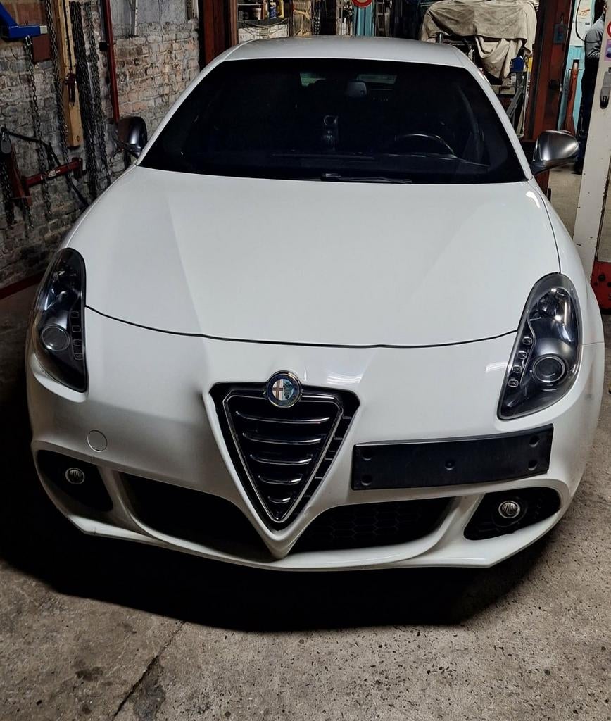 Alfa Romeo Giulietta 1,6L, Auto's, Euro 5, Handgeschakeld, 5 deurs, Particulier