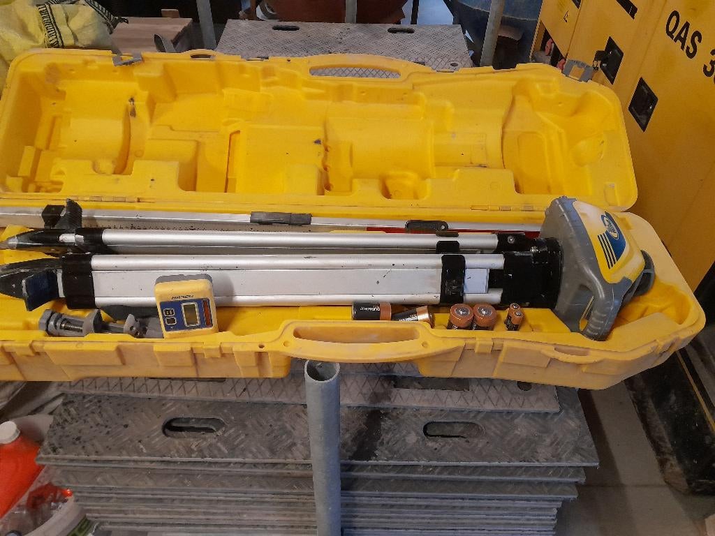 Bouwlaser, Ophalen, Gebruikt