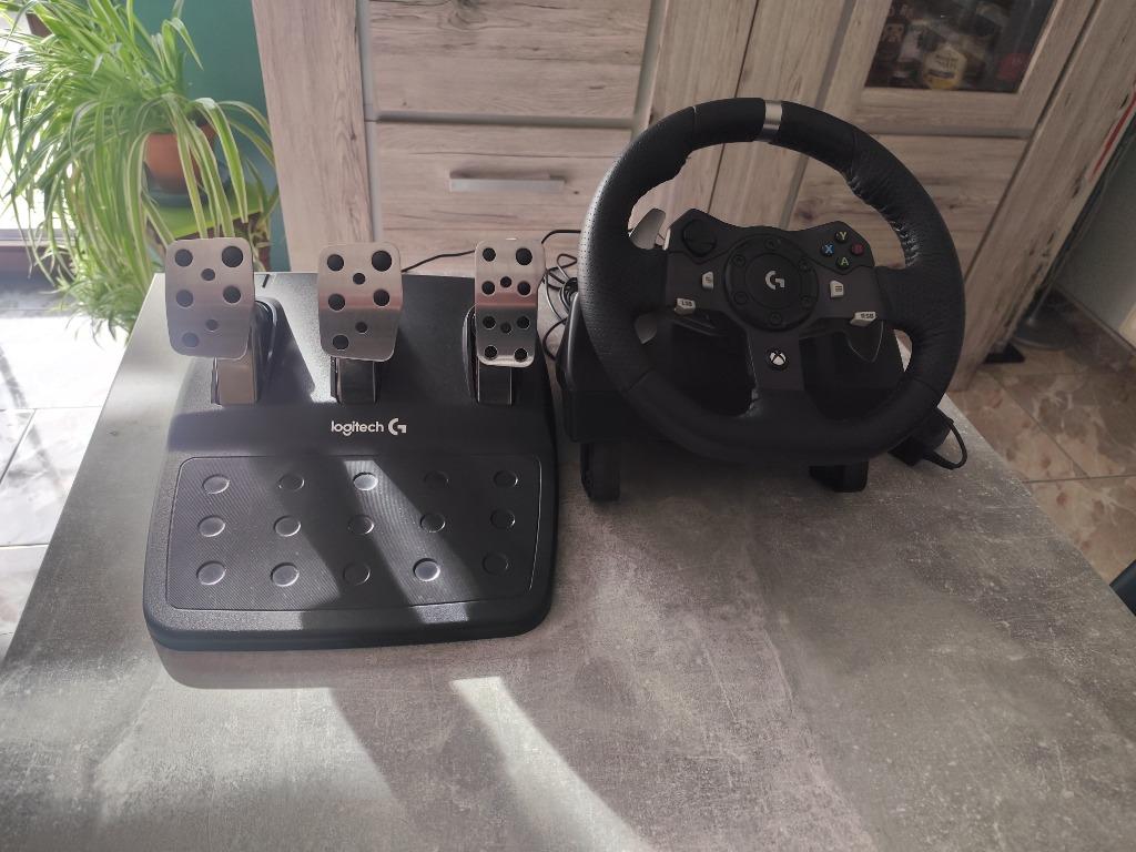 Logitech g920 stuurwiel, Games en Spelcomputers, Ophalen of Verzenden, Gebruikt, Stuurtje of Sportattribuut, Xbox Series S