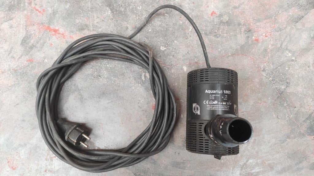 Fonteinpomp vijverpomp Oase Aquarius 1800, Ophalen, Vijverpomp