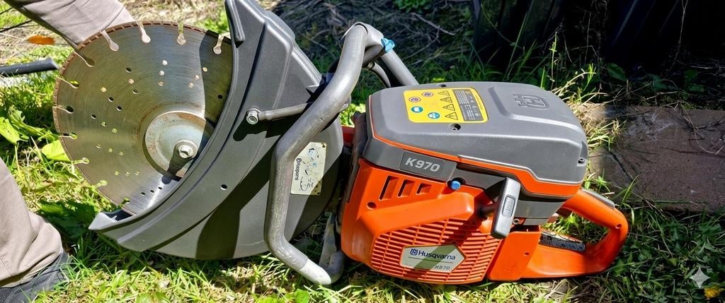 Scie à tronçonner, scie à ruban et scie à béton Husqvarna K9, Enlèvement