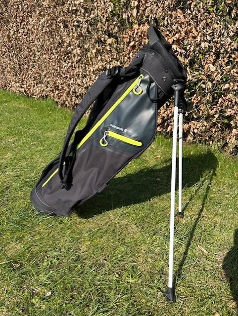Ultralichte golftas van Inesis, Ophalen, Zo goed als nieuw, Tas