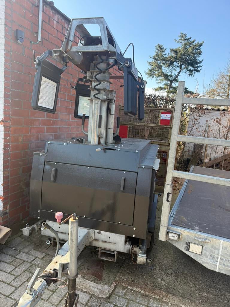 Lichtmast technogen, Bricolage & Construction, Générateurs, Enlèvement, Comme neuf