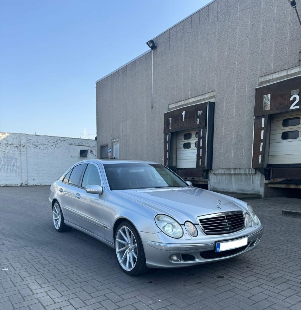 Mercedes - Benz w211 e320 Benzine 4-MATIC Elegance Automaat, Autos, Cuir, Argent ou Gris, Achat, 4 portes