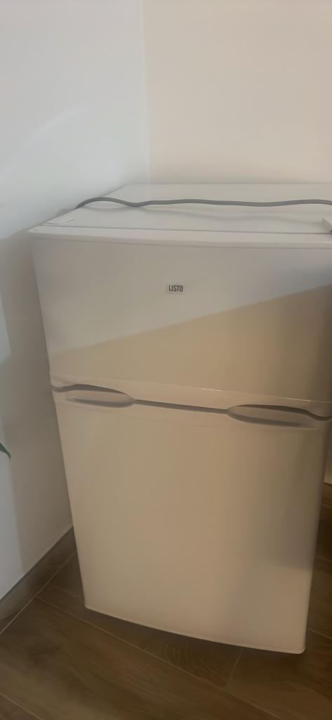 Petit réfrigérateur avec congélateur — presque neuf, Enlèvement, Comme neuf, Avec compartiment congélateur