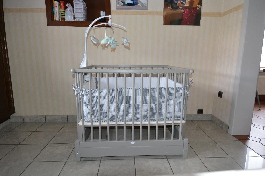 Babypark in hoogte verstelbaar + 2 draaimolens, Ophalen, Zo goed als nieuw, Rechthoekig, In hoogte verstelbaar