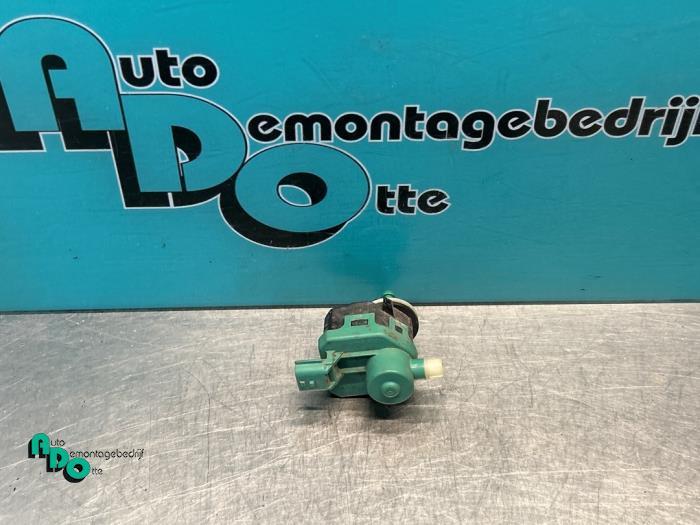 Moteur phare d'un Renault Twingo (Twingo 07-), Autos : Pièces & Accessoires, Renault, -, 3 mois de garantie, Utilisé