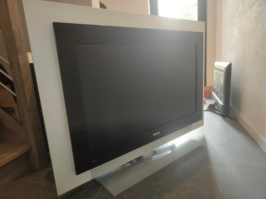 Philips 42 inch tv met ambilight, Ophalen, Philips