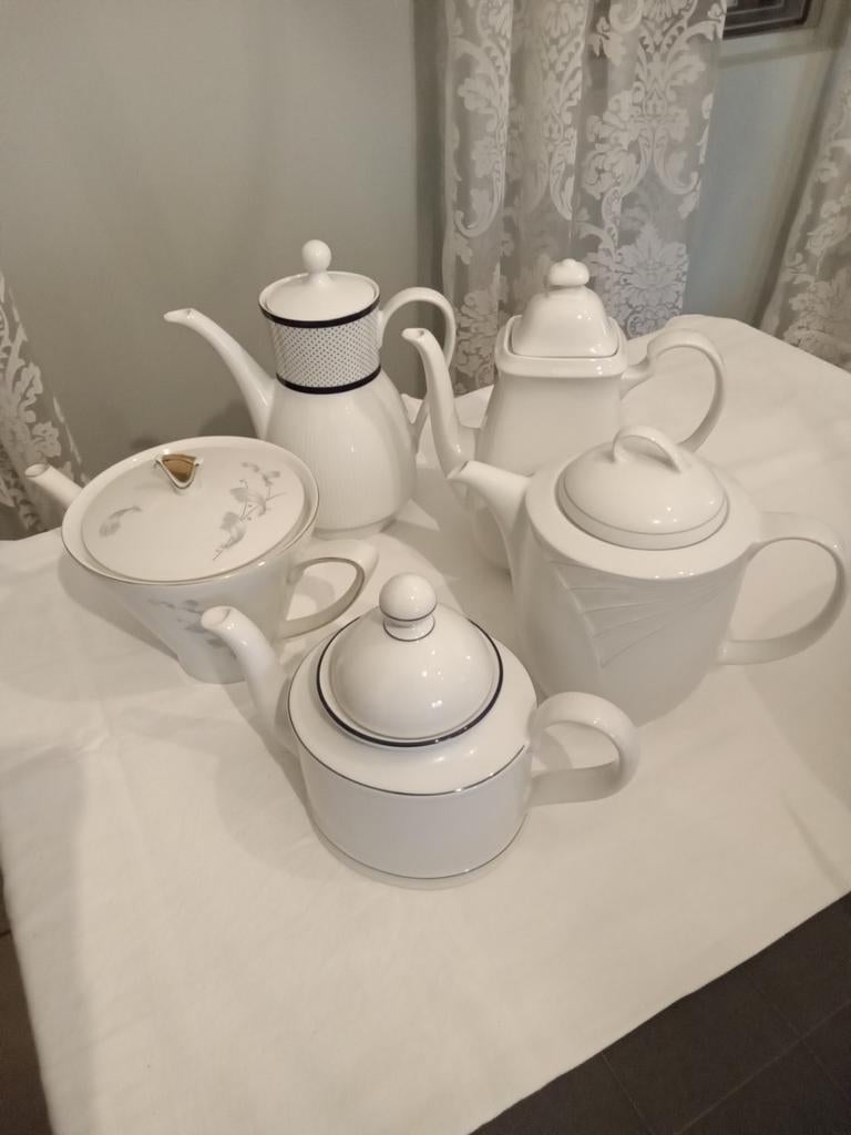 5 koffie/ theepotten, Bavaria., Antiquités & Art, Antiquités | Porcelaine, Enlèvement ou Envoi