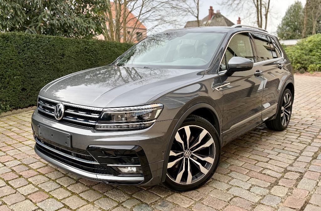 Volkswagen Tiguan 2.0 TDi R-Line 4Motion Platinum  133000 km, Auto's, Automaat, 1440 kg, 4 cilinders, Leder
