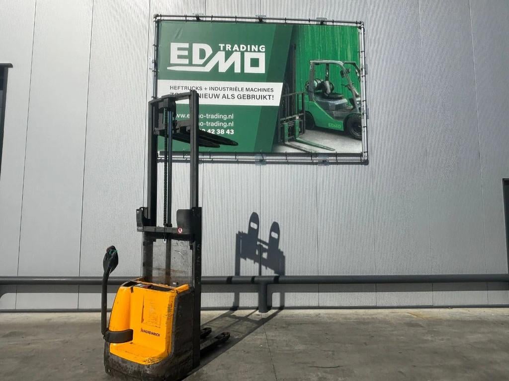 Jungheinrich Stapelaar EJC 112 (bj 2020), Zakelijke goederen, Machines en Bouw | Heftrucks en Intern transport, 1000 tot 2000 kg