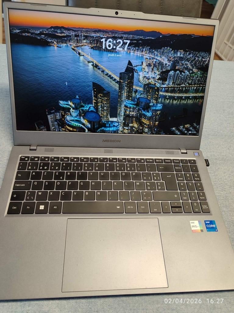 MEDION I7-laptop, Computers en Software, Windows Laptops, Gebruikt, Ophalen of Verzenden, Medion akoya, Azerty