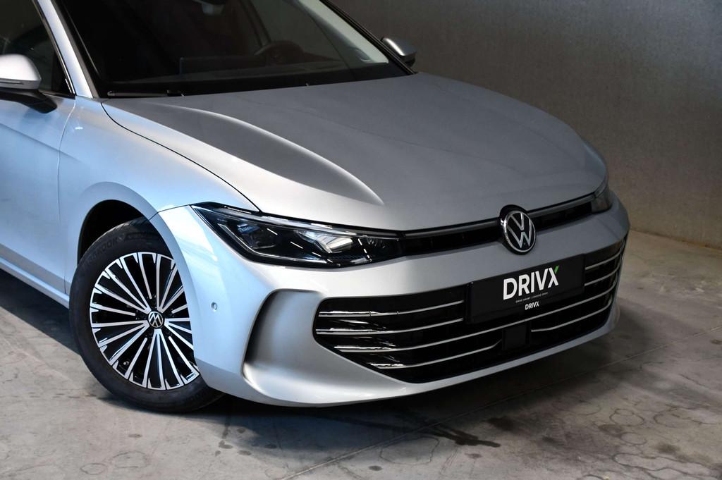 Volkswagen Passat Variant Massage - Elegance - Trekhaak - Ca, Auto's, Volkswagen, 4 cilinders, USB, Bedrijf, 5 deurs