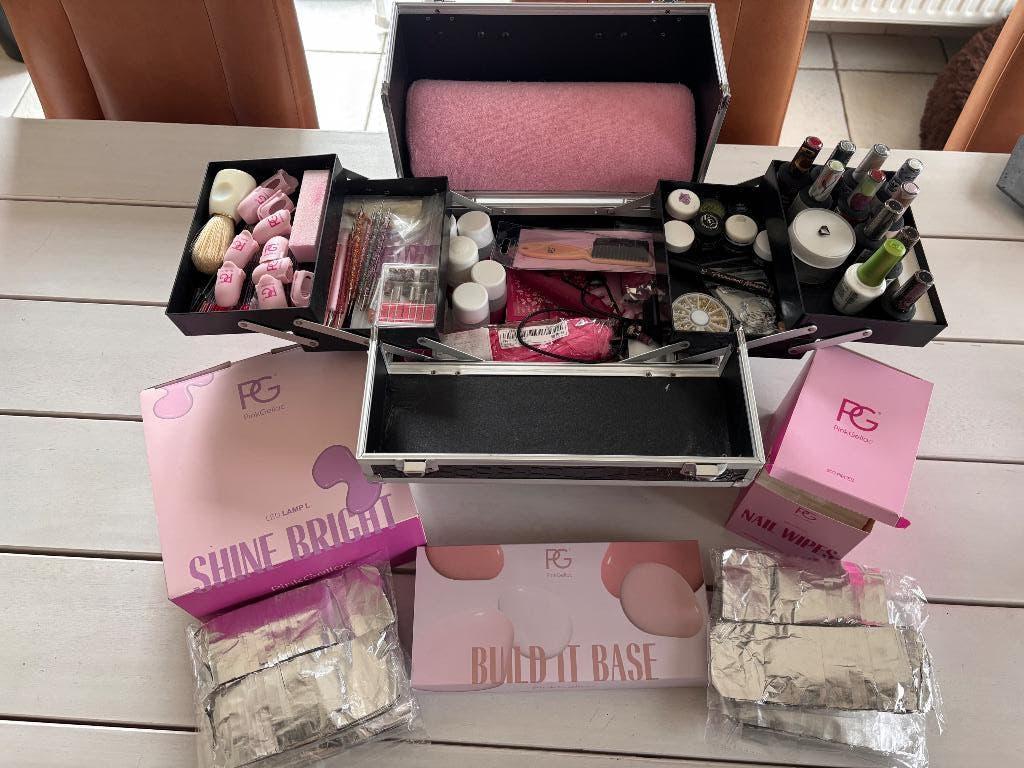 Set d'ongles en gel, Bijoux, Sacs & Beauté, Beauté | Cosmétiques & Maquillage, Comme neuf, Accessoires, Mains et Ongles, Autres couleurs