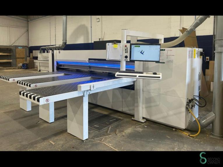 Homag Sawteq B-130, Articles professionnels, Machines & Construction | Travail du bois