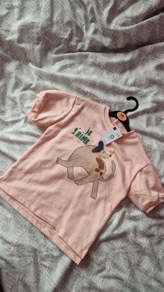 Pull courte manche neuf taille 98