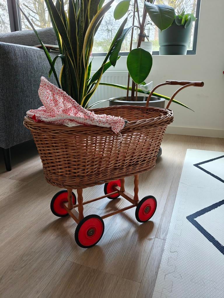 Vintage rieten poppen wagentje, Kinderen en Baby's, Ophalen