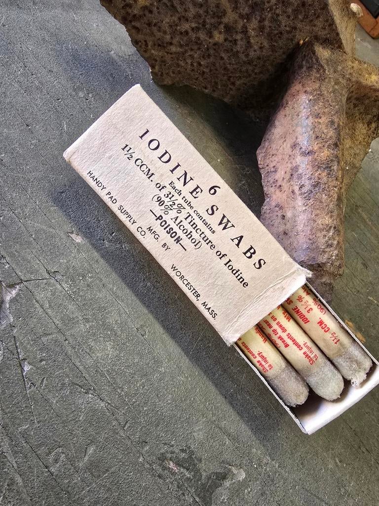 WWII US Iodine swabs - Handy Pad 1942, Collections, Enlèvement ou Envoi