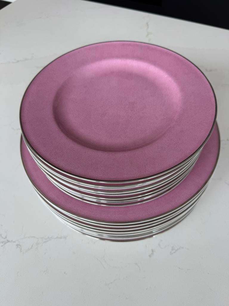 Flamant set roze borden, Huis en Inrichting, Ophalen, Zo goed als nieuw, Bord(en)