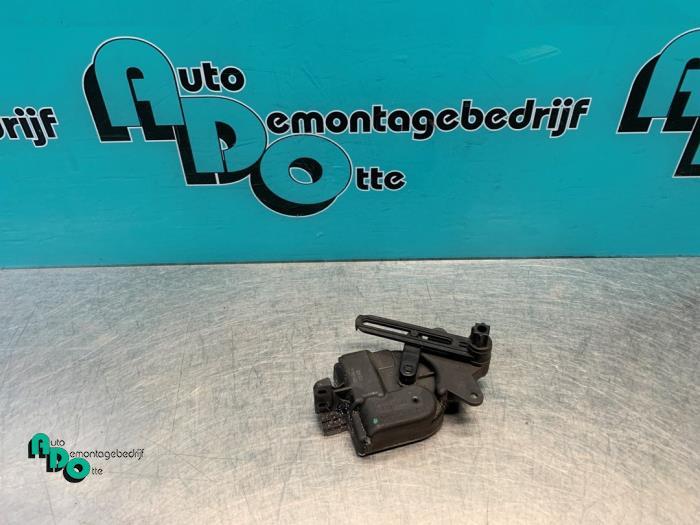 Clapet chauffage moteur d'un Landrover Freelander, Autos : Pièces & Accessoires, Moteurs & Accessoires, Land Rover, Utilisé, 3 mois de garantie