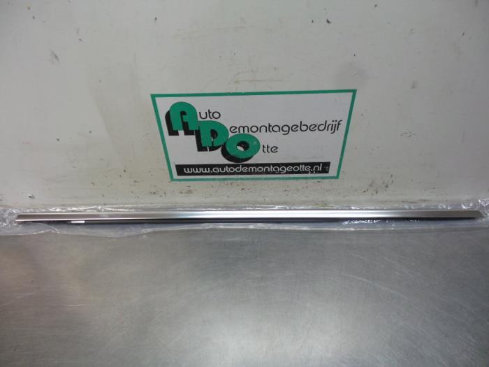 Portierlijst van een Mercedes CLS-Klasse (CLS-Klasse 11-), -, Nieuw, Ophalen of Verzenden, -