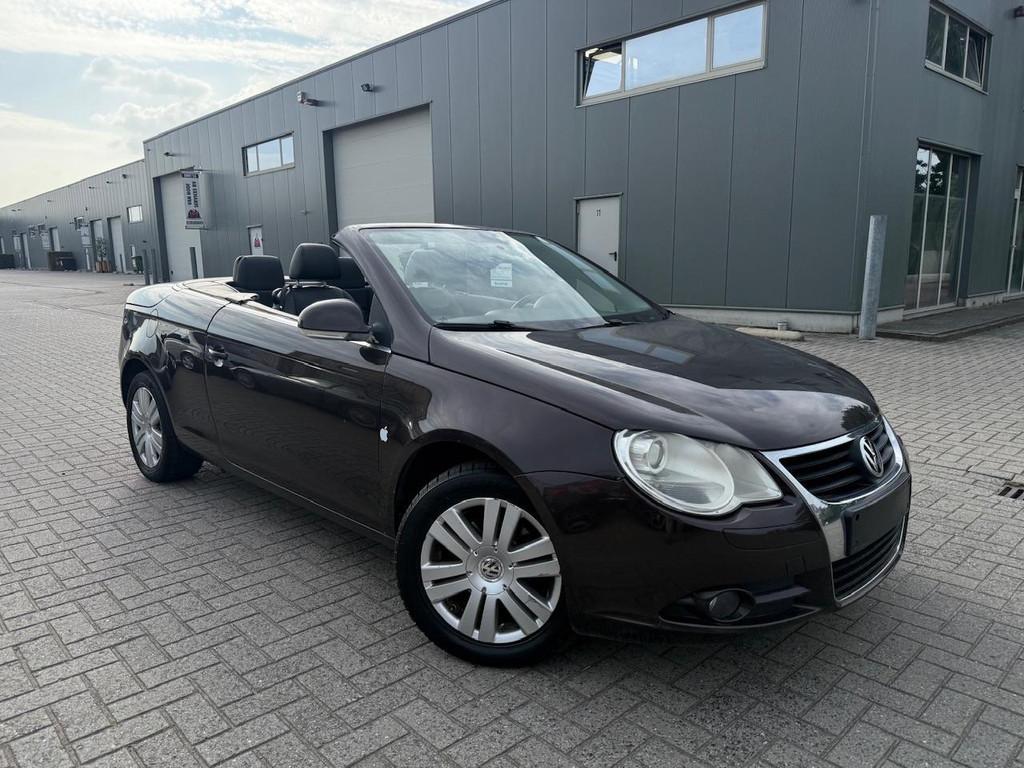Volkswagen Eos Cabrio 1.6 Benzine | 1 JAAR GARANTIE, Voorwielaandrijving, 4 zetels, Gebruikt, 4 cilinders