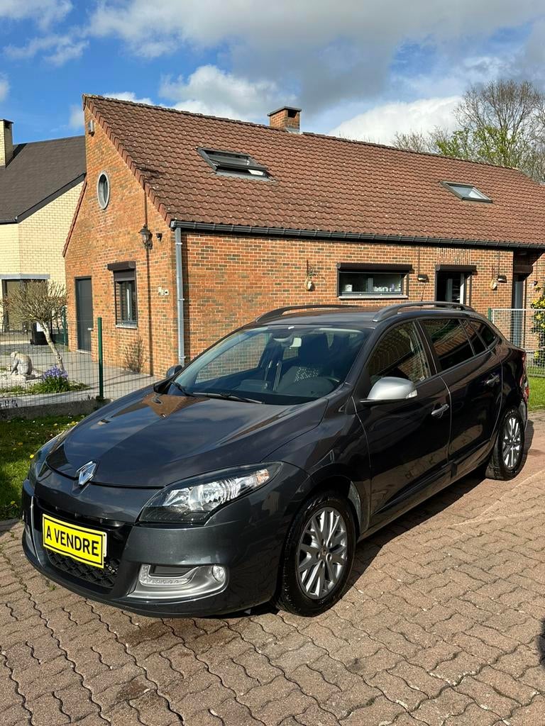 Renault megane 3 gt dci110 parfaite état✅, Autos, Renault, Particulier, Mégane, ABS, Airbags, Air conditionné, Alarme, Bluetooth
