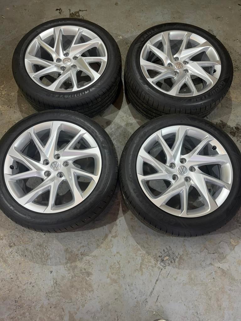 4 jantes neuve origine 5x112 pneus neuf 245/45/18 goodyear, Neuf, Pneus et Jantes, 245 mm, Véhicule de tourisme