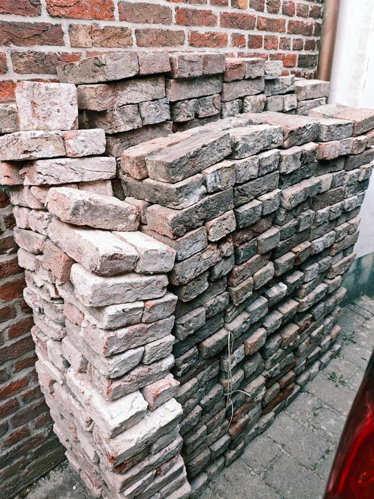 500 bakstenen handformaat 18 op 8.5 cm, Ophalen, Gebruikt, Bakstenen